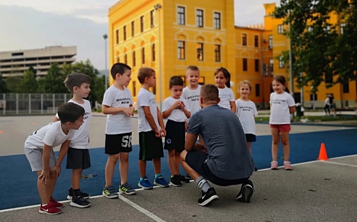 Škola atletike - trening na otvorenom